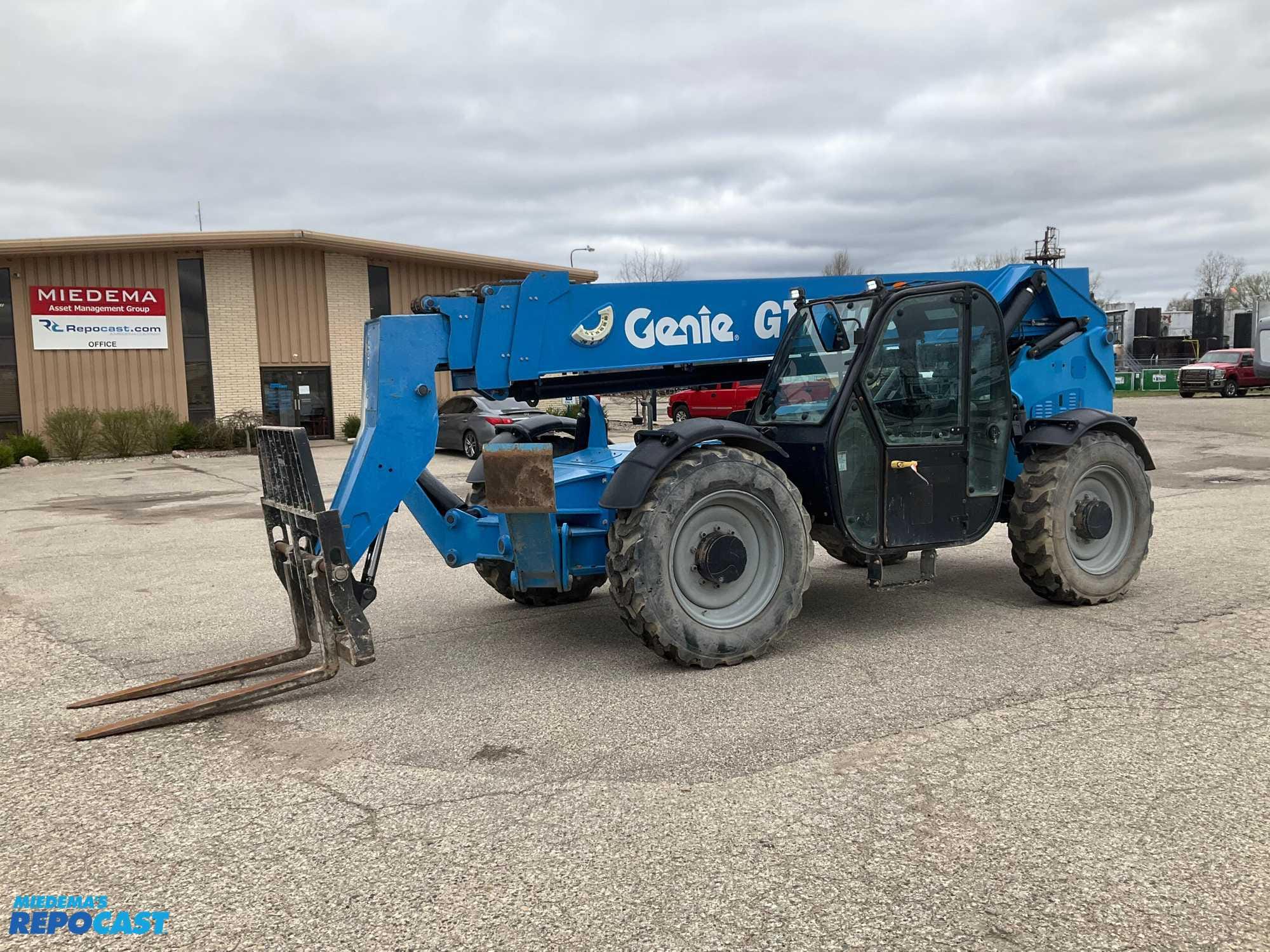 Main image Genie GTH-1056