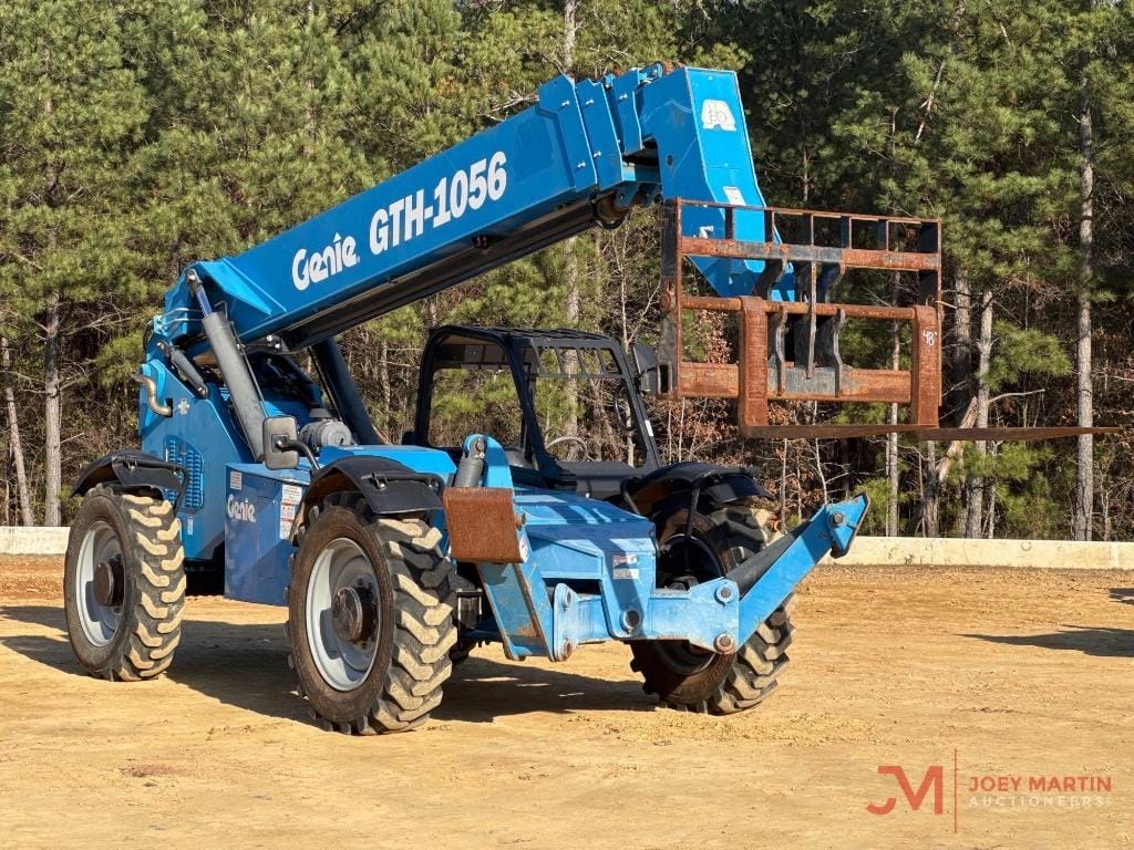 2018 Genie GTH-1056 Equipment Image0