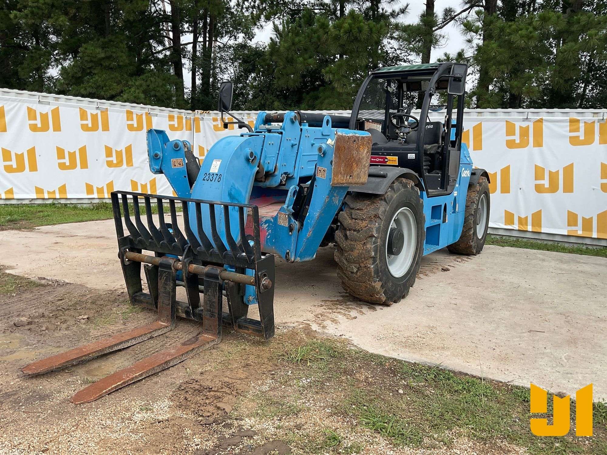 2018 Genie GTH-1256 Equipment Image0