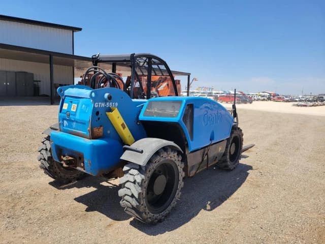 Image of Genie GTH-5519 equipment image 4