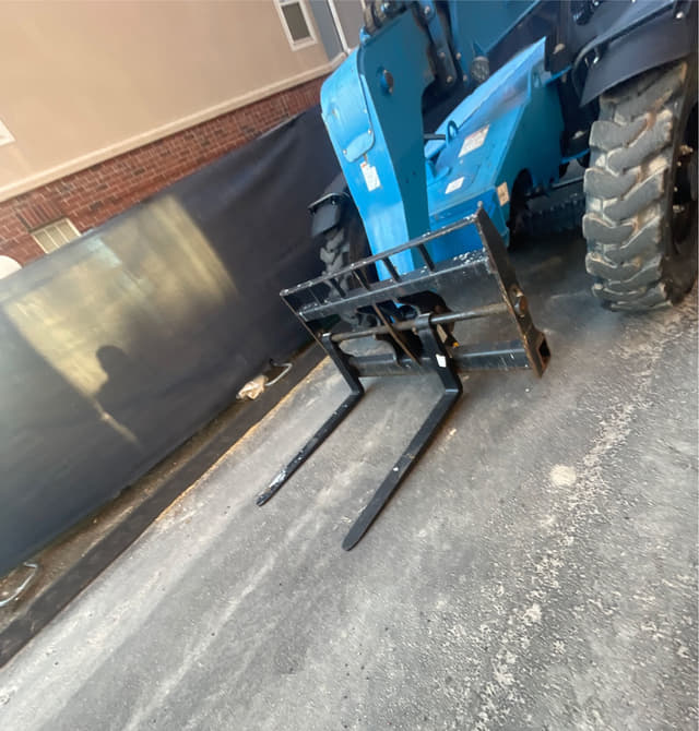 Image of Genie GTH-636 equipment image 3