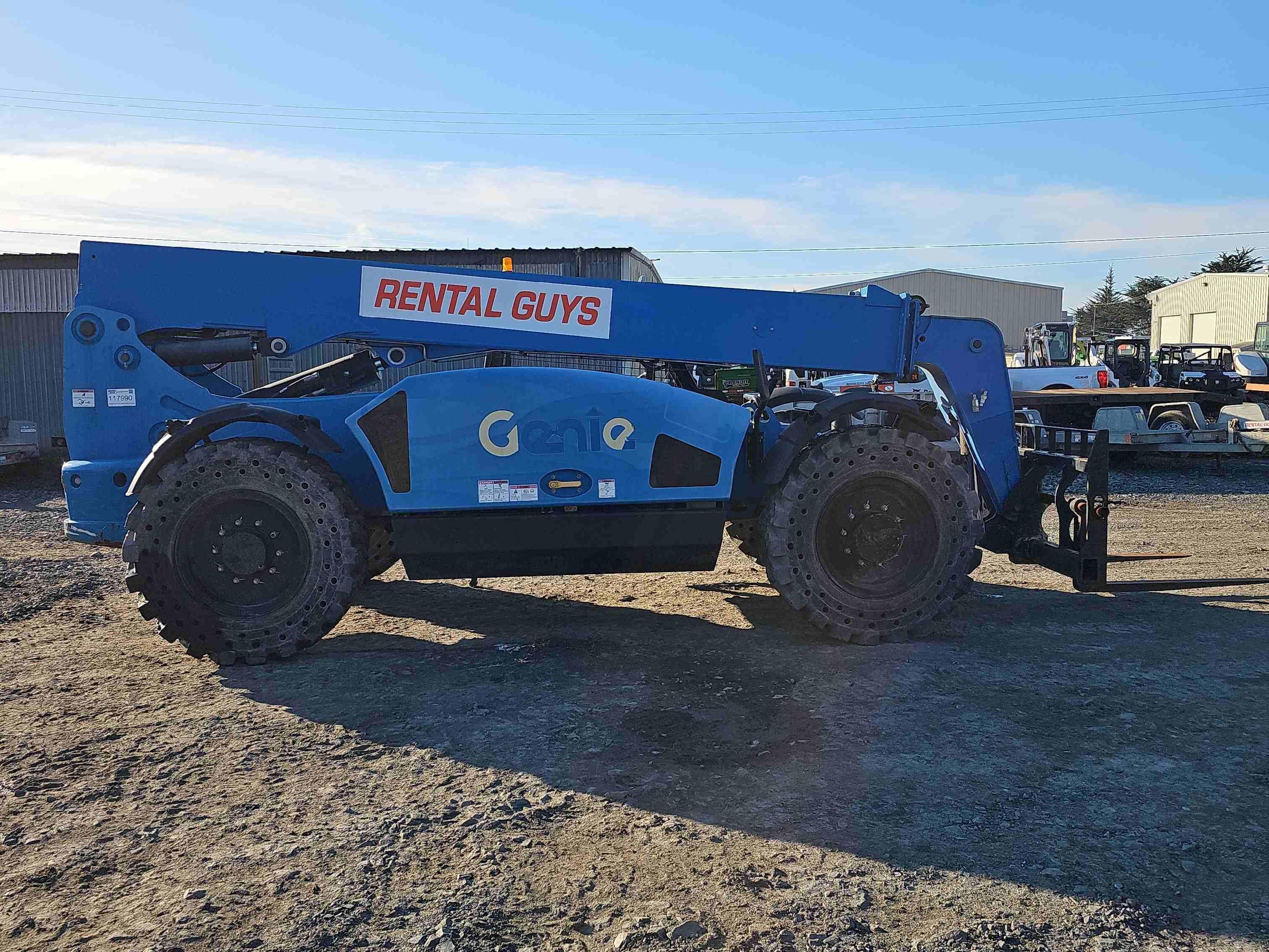 2018 Genie GTH-844 Equipment Image0