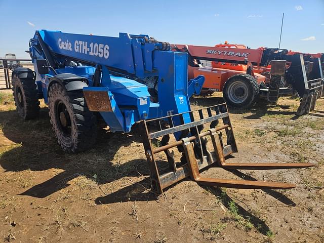 Image of Genie GTH1056 equipment image 2
