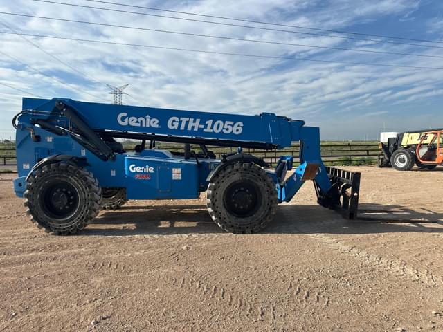 Image of Genie GTH-1056 equipment image 3