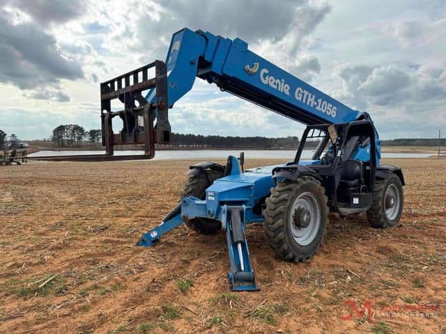 Image of Genie GTH1056 equipment image 2