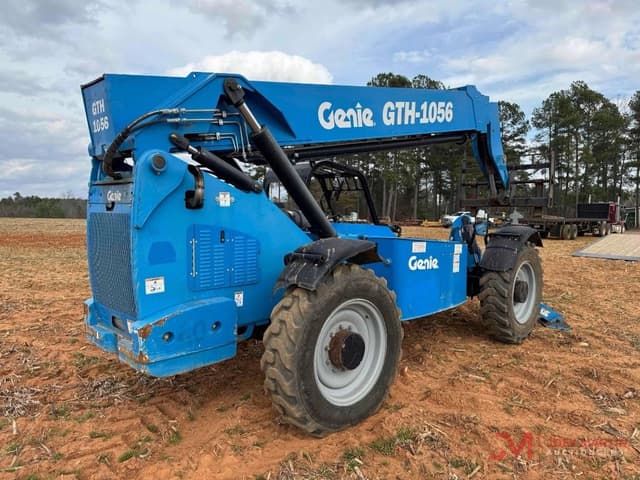 Image of Genie GTH1056 equipment image 1