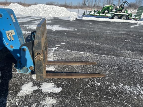 Image of Genie GTH5519 equipment image 4