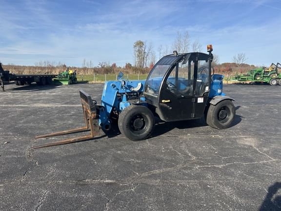 2018 Genie GTH5519 Equipment Image0