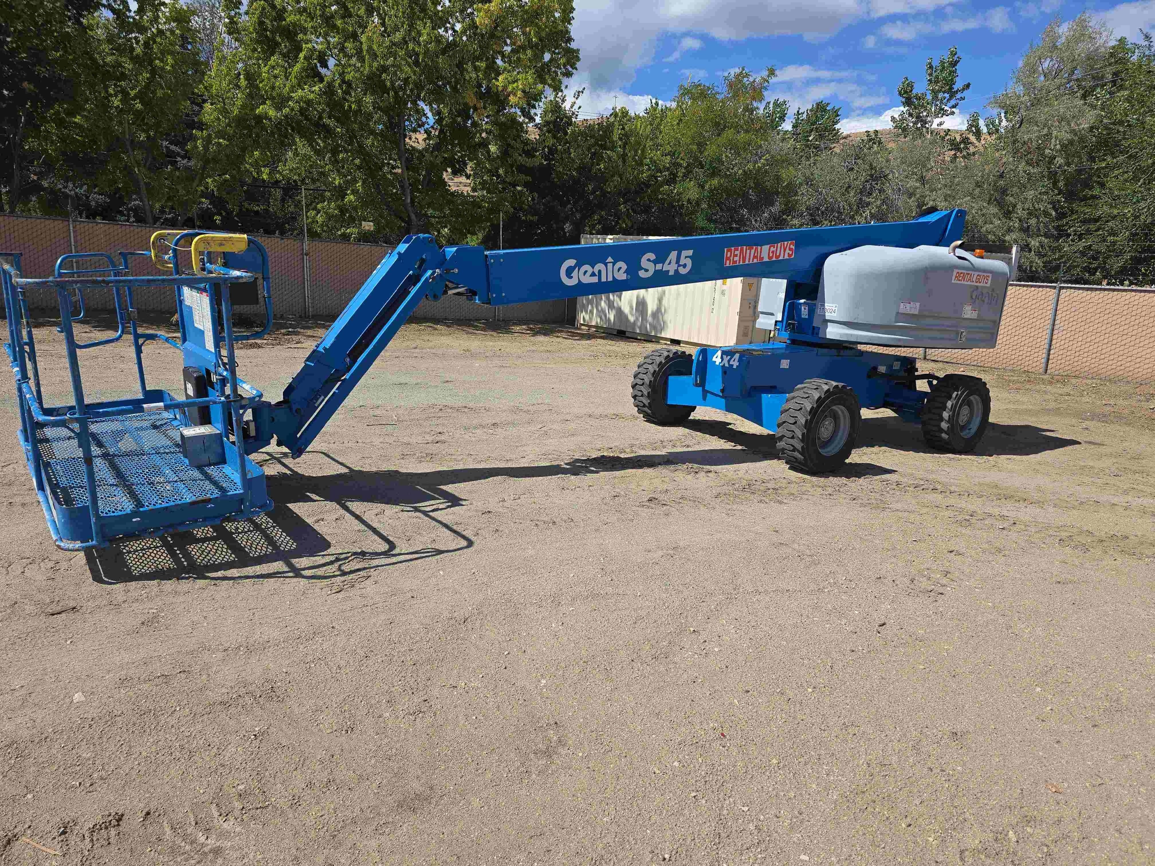 2018 Genie S-45 Equipment Image0