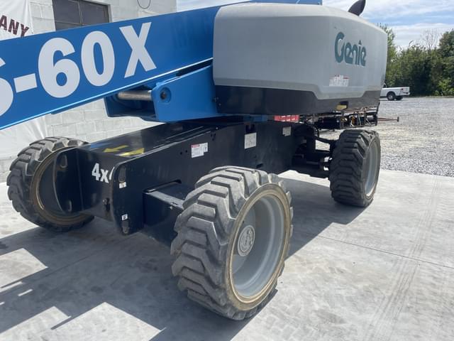Image of Genie S-60X equipment image 2