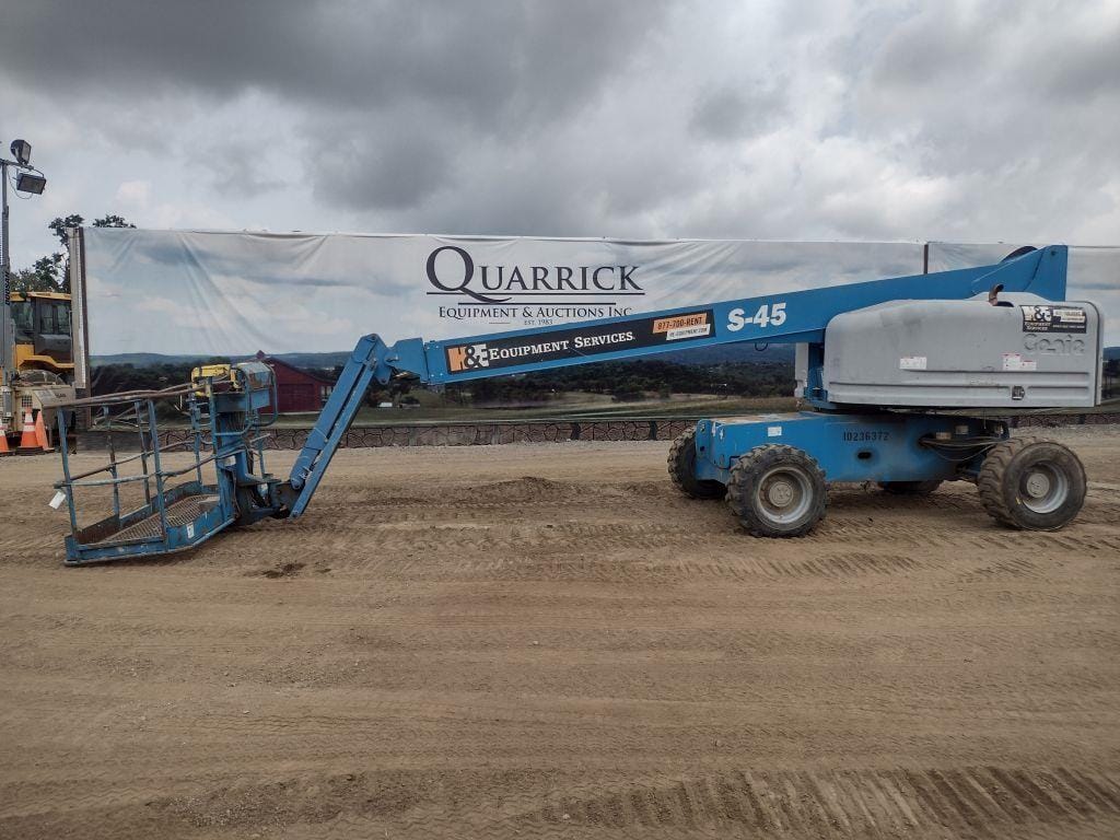 2018 Genie S-45 Equipment Image0