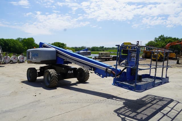 Image of Genie S60X equipment image 3