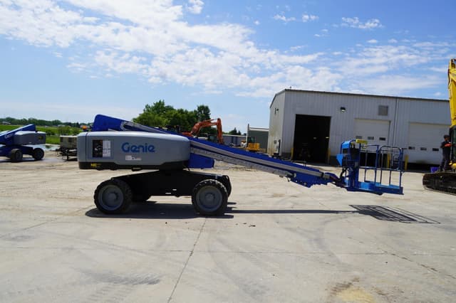 Image of Genie S60X equipment image 4