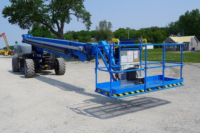 Image of Genie SX125XC equipment image 4