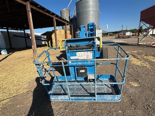 Image of Genie Z-45/25J equipment image 4