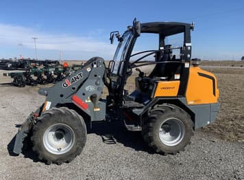 Main image Giant V6004T