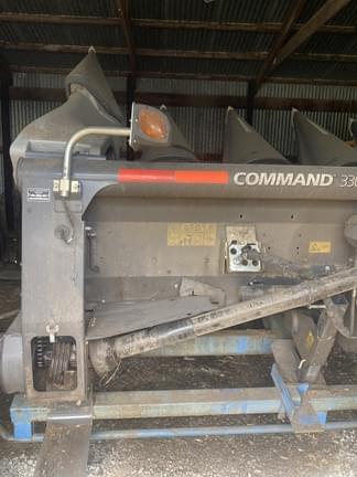 Image of Gleaner Command 3308 equipment image 1