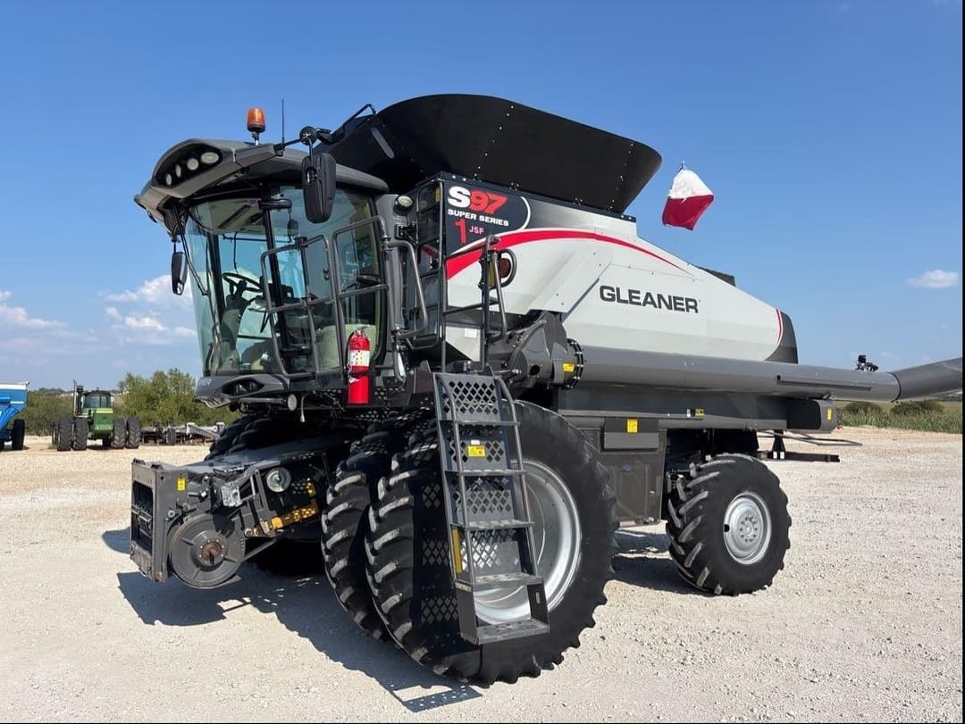 Image of Gleaner S97 Primary image