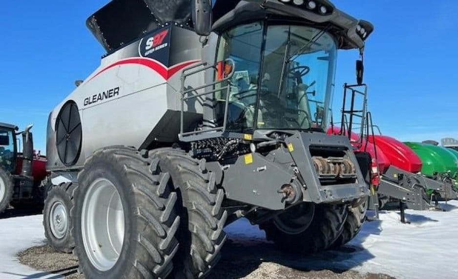 Main image Gleaner S97