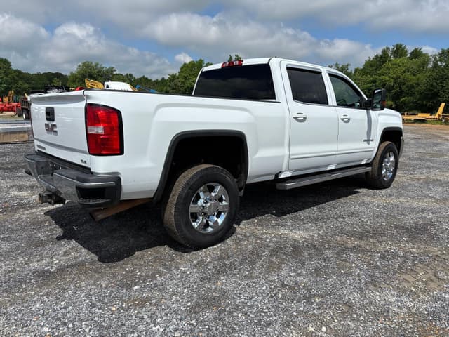 Image of GMC 2500HD equipment image 4