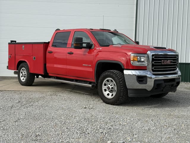 Image of GMC 3500HD equipment image 2