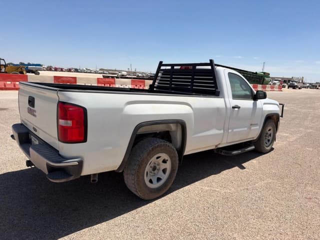 Image of GMC 1500 equipment image 3