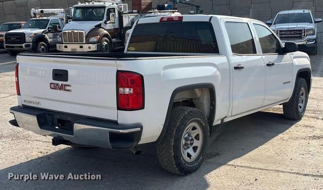 Image of GMC Sierra 1500 equipment image 4