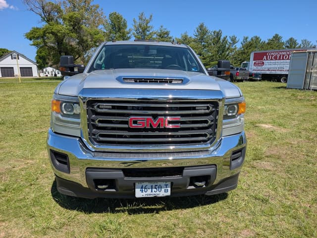 Image of GMC 3500HD equipment image 1