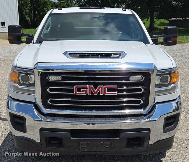 Image of GMC 3500HD equipment image 1