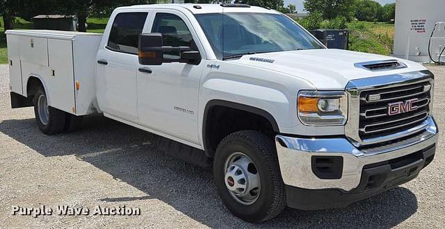 Image of GMC 3500HD equipment image 2