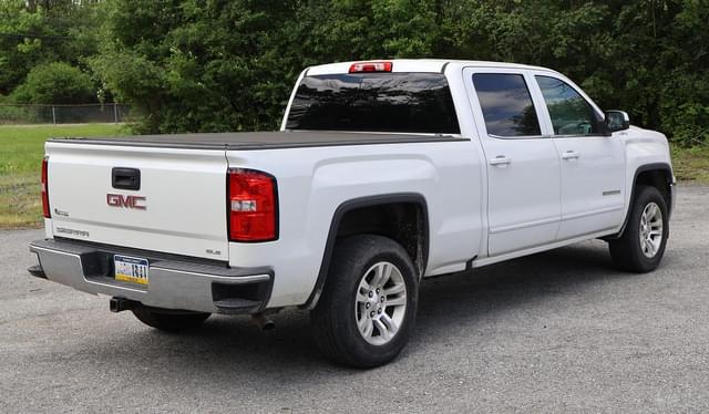 Image of GMC Sierra equipment image 2