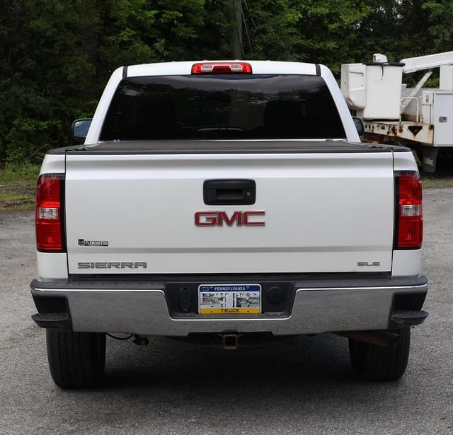 Image of GMC Sierra equipment image 3