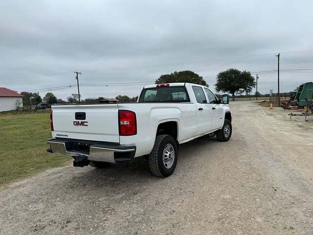 Image of GMC Sierra equipment image 2