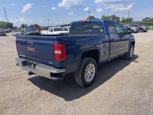 Image of GMC Sierra equipment image 4