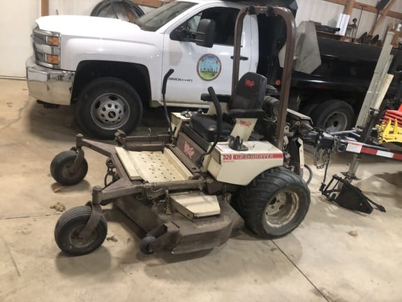 2018 Grasshopper 329B Equipment Image0