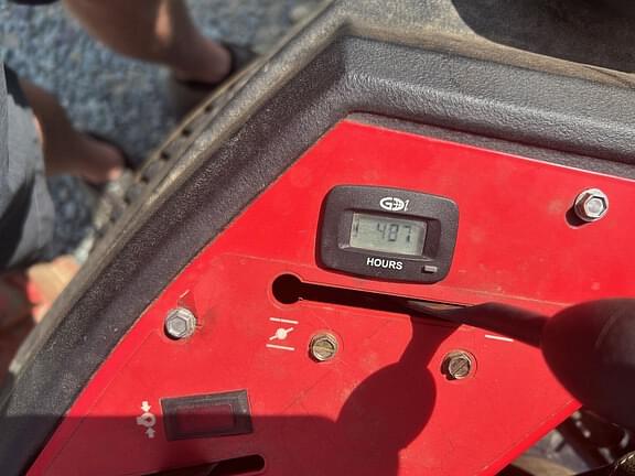 Image of Gravely Pro-Turn 152 equipment image 4