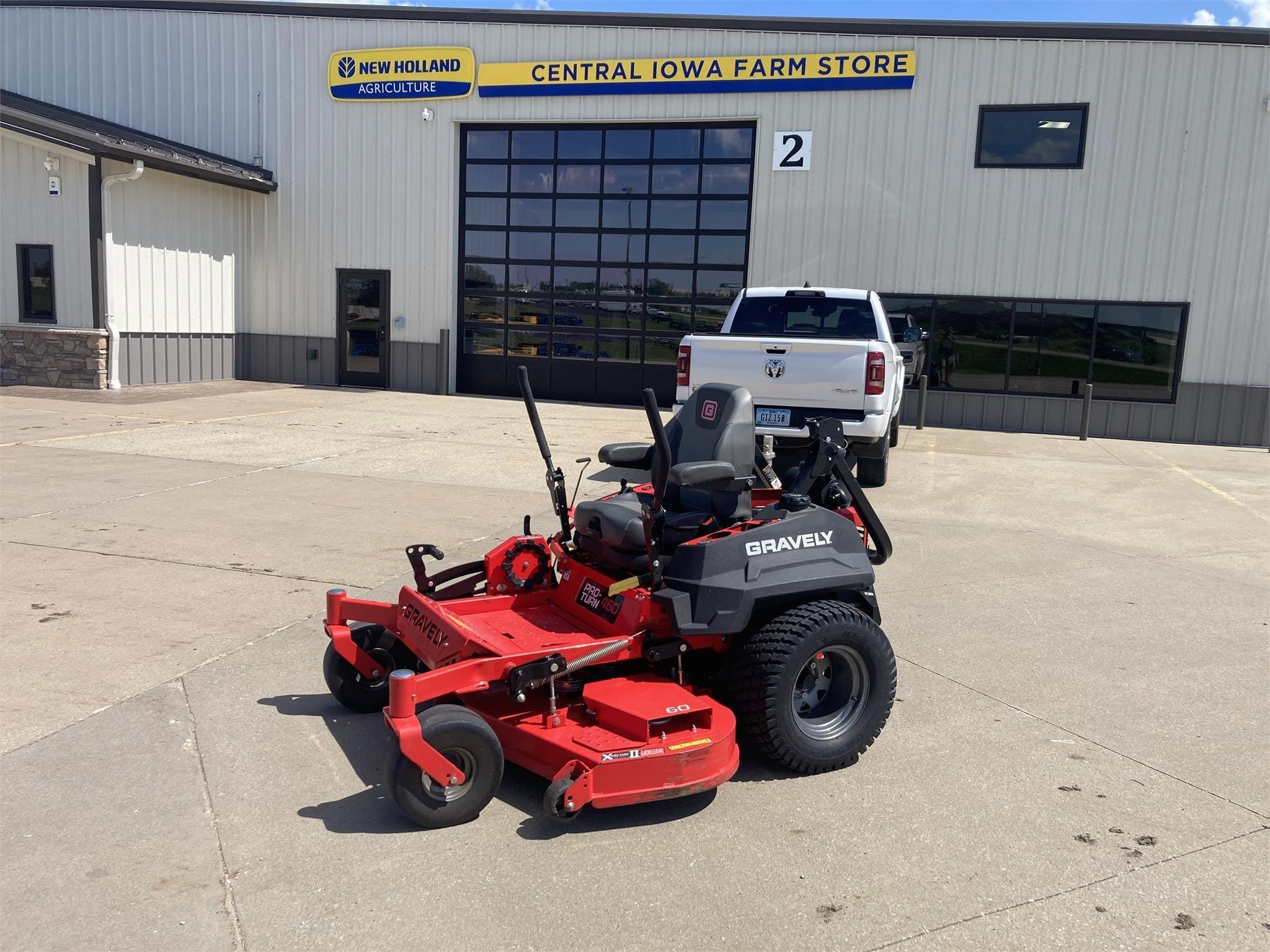 2018 Gravely Pro-Turn 460 Equipment Image0