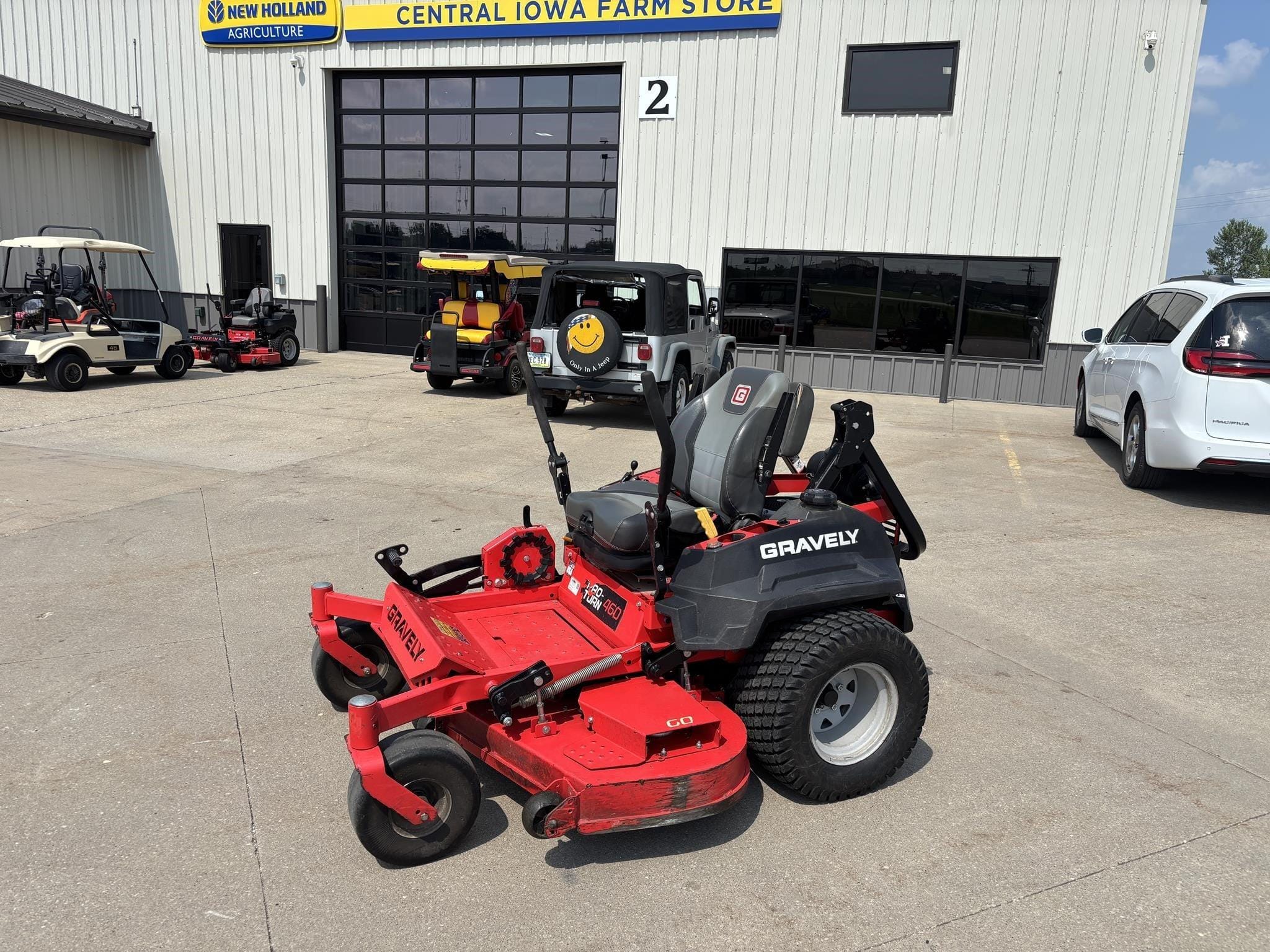 2018 Gravely Pro-Turn 460 Equipment Image0