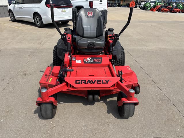 Image of Gravely Pro-Turn 460 equipment image 2