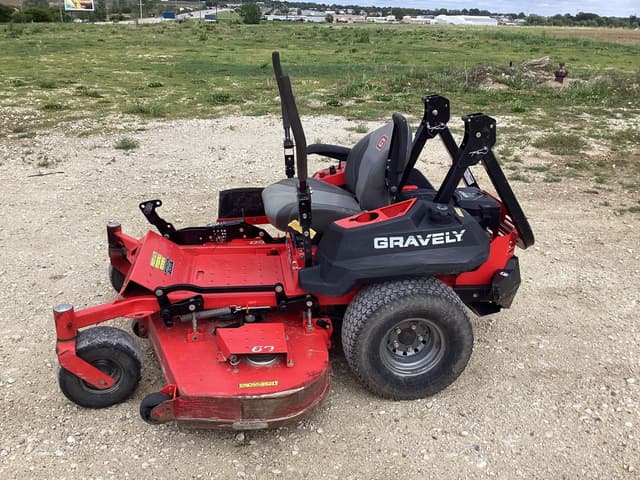 Image of Gravely Pro-Turn 60 equipment image 1