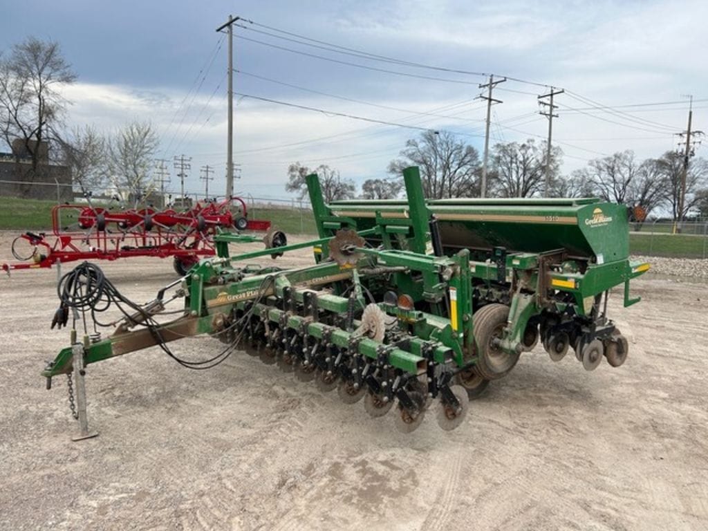 2018 Great Plains 1510 Equipment Image0