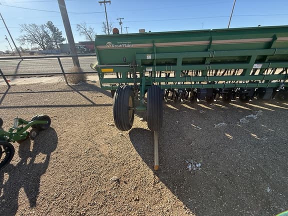 Image of Great Plains 2700 equipment image 2