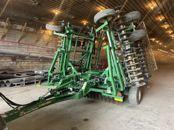 2018 Great Plains 3000TM Equipment Image0