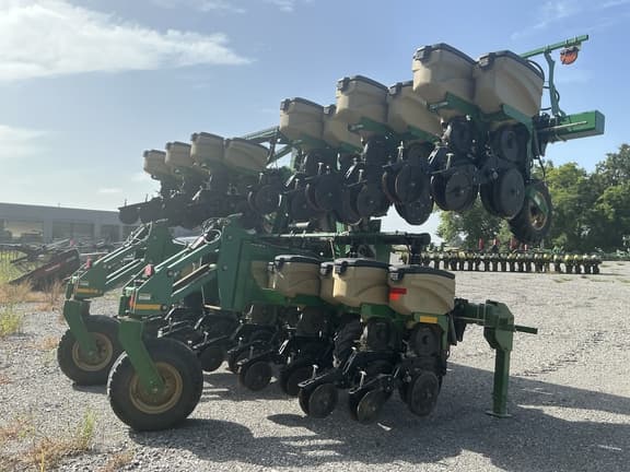 Image of Great Plains 3P4025AH equipment image 4