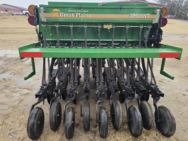 Image of Great Plains 3P606NT equipment image 2