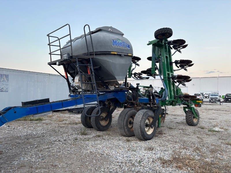2018 Great Plains NP2540 Equipment Image0