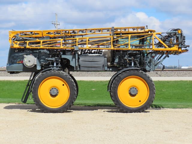 Image of Hagie STS12 equipment image 3