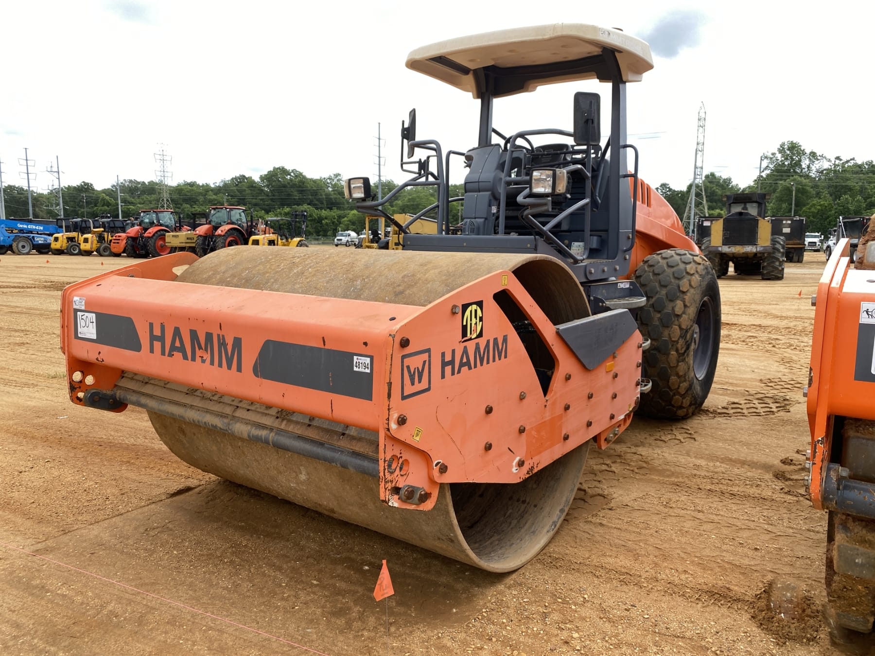 2018 Hamm H10I Equipment Image0