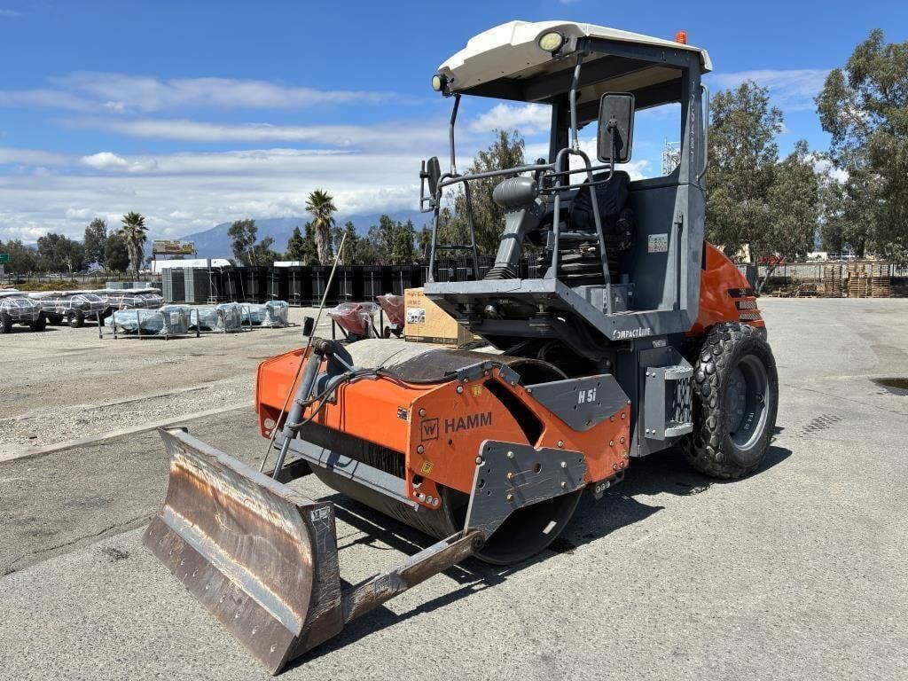 2018 Hamm H5I Equipment Image0