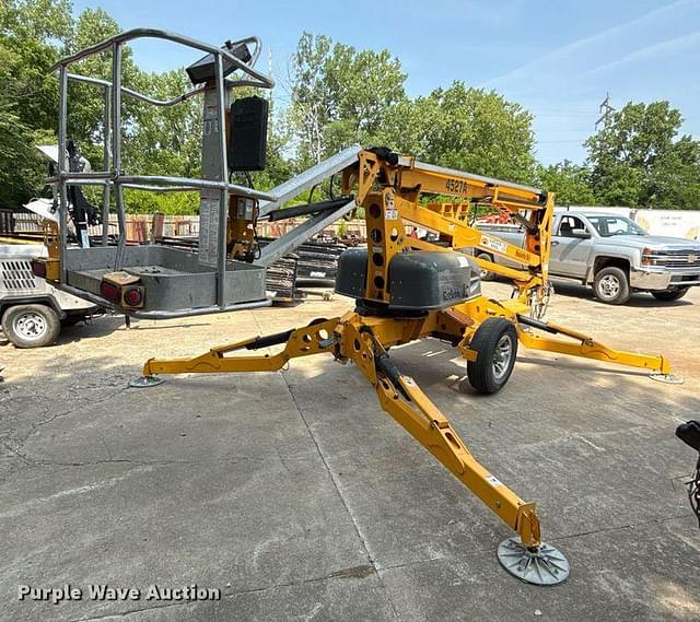 Image of Haulotte 4527A equipment image 4